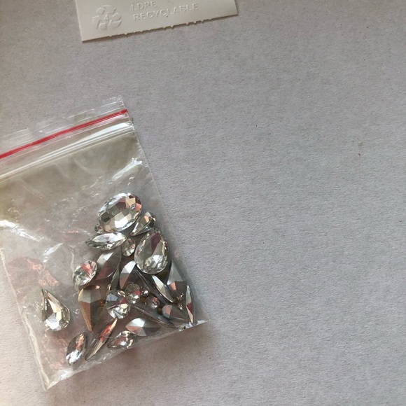 Badgley Mischka Satin Heels - Picture 10 of 10